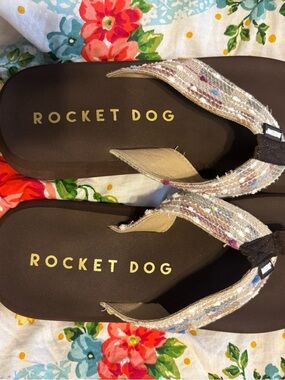Rocket Dog Brown Footbed Flip Flops with Multicolor Fabric Straps